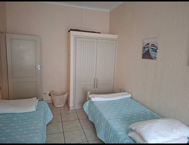 3 BEDROOM DUPLEX FOR SALE IN UVONGO BEACH